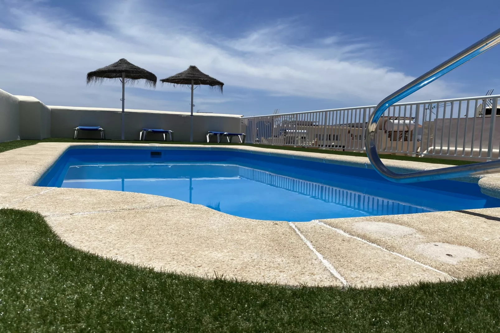 Medina Torrecilla Beach by Casasol-Schwimmbad