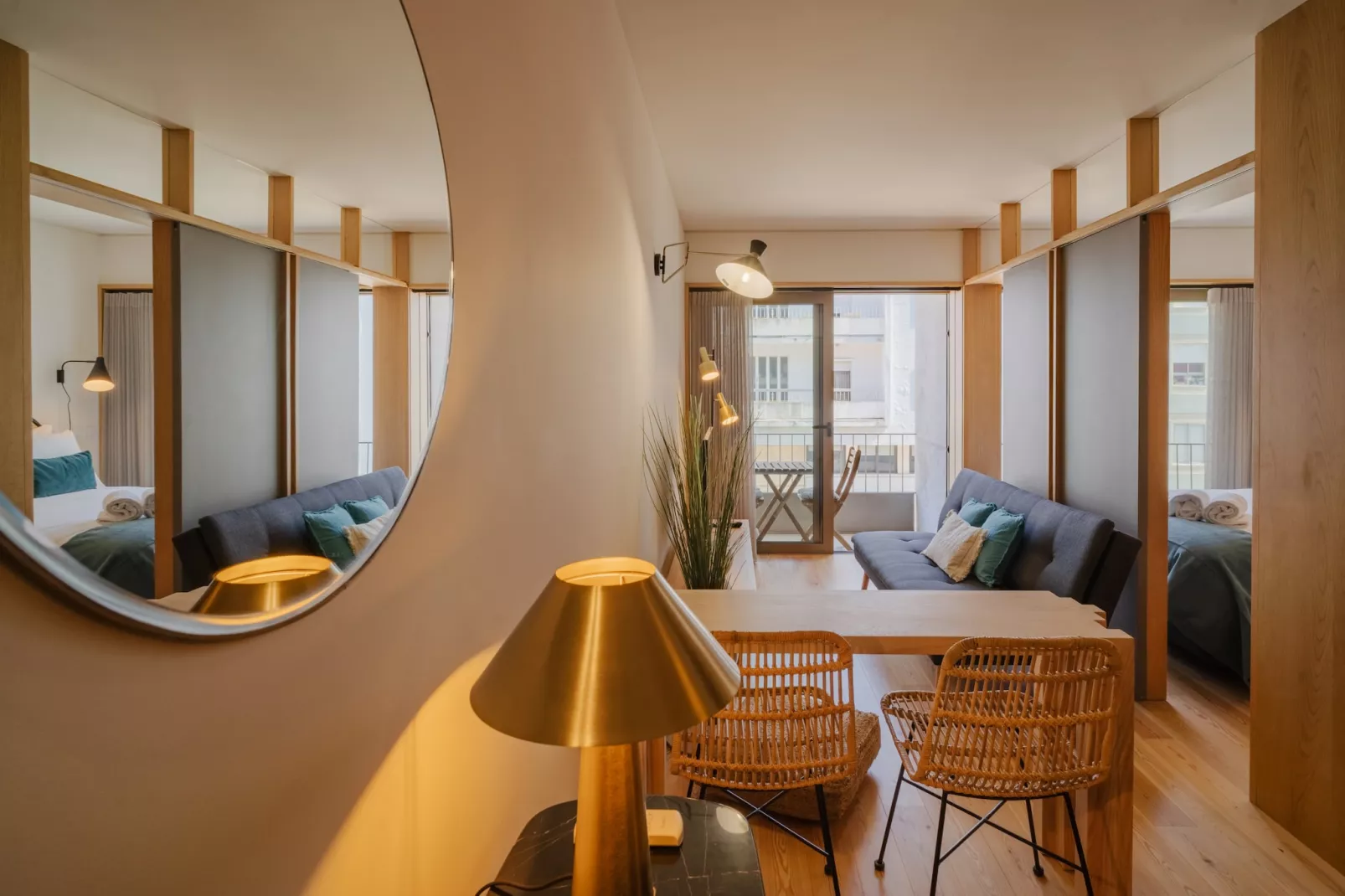 Feel Corporate Housing Campanhã 06-Living room