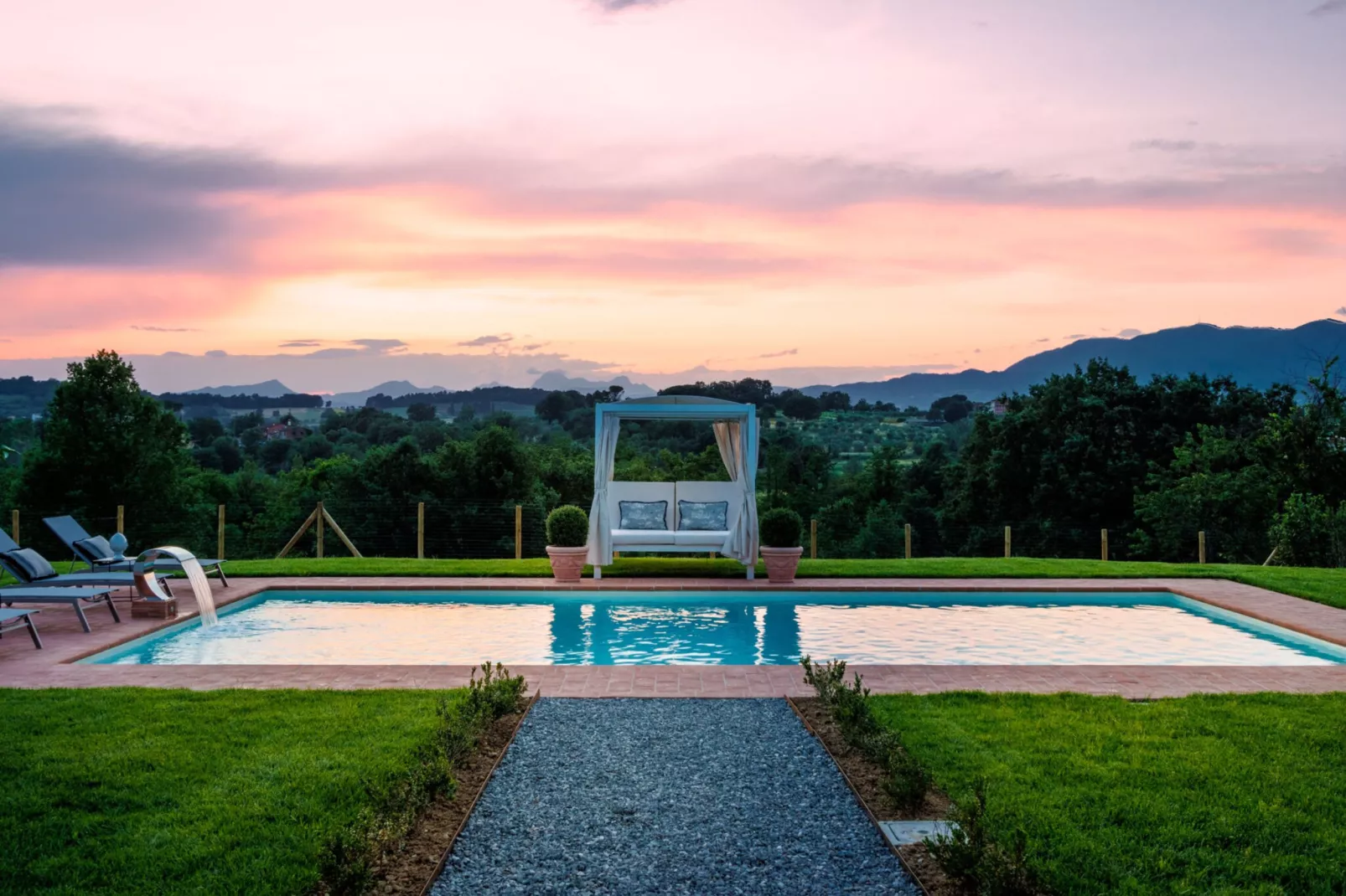 Villa Flora-Untagged
