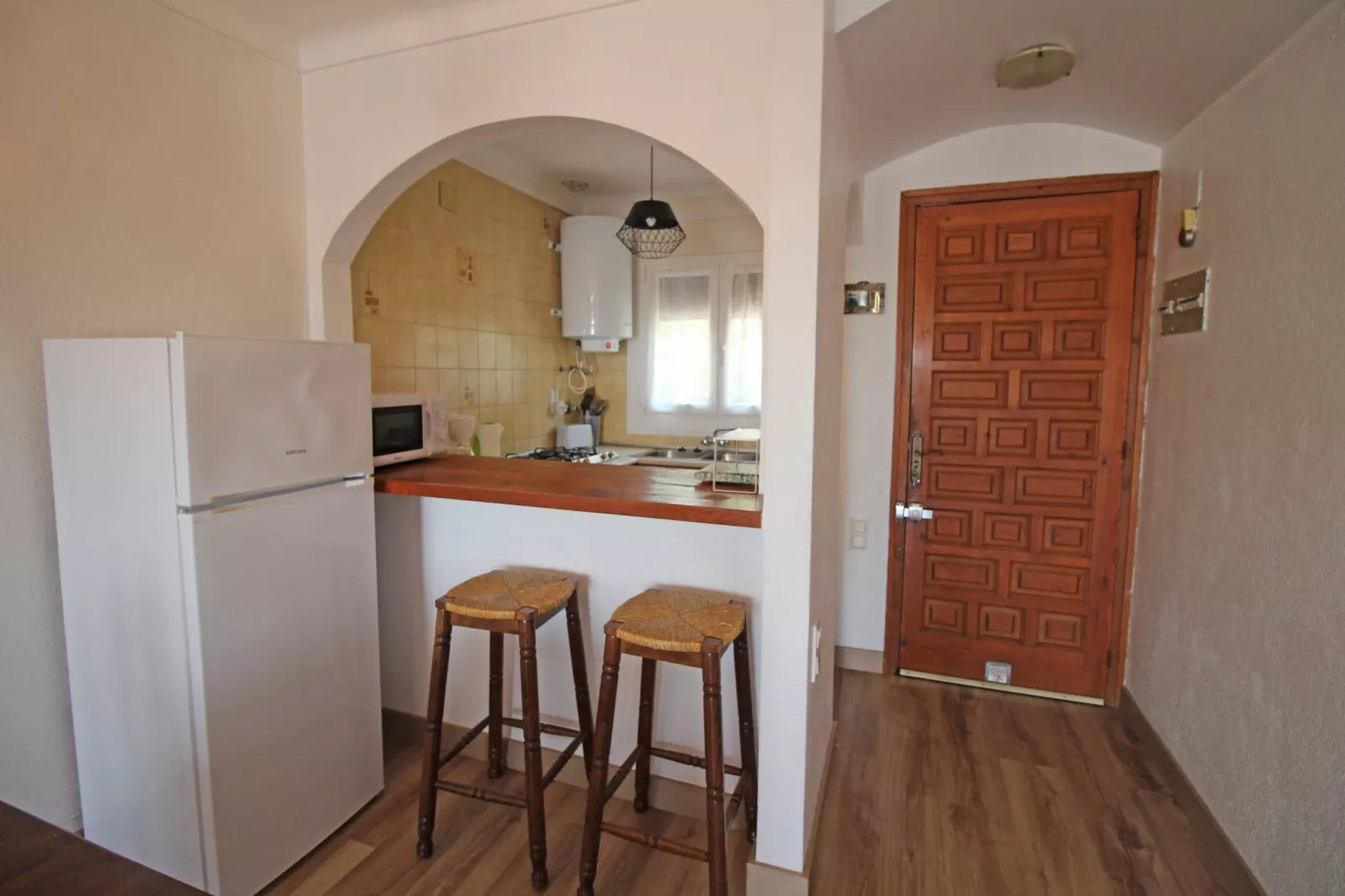 0169-P.SEGRE FIN CANAL 10 1º-Kitchen