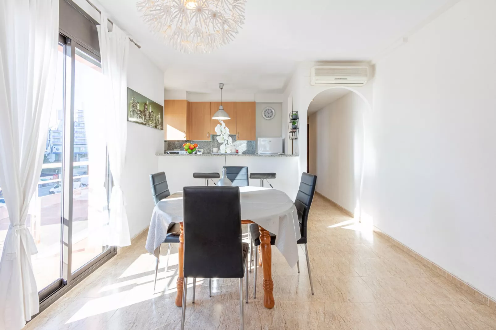 0093-GR MIRABLAU A 2º 1-Esszimmer