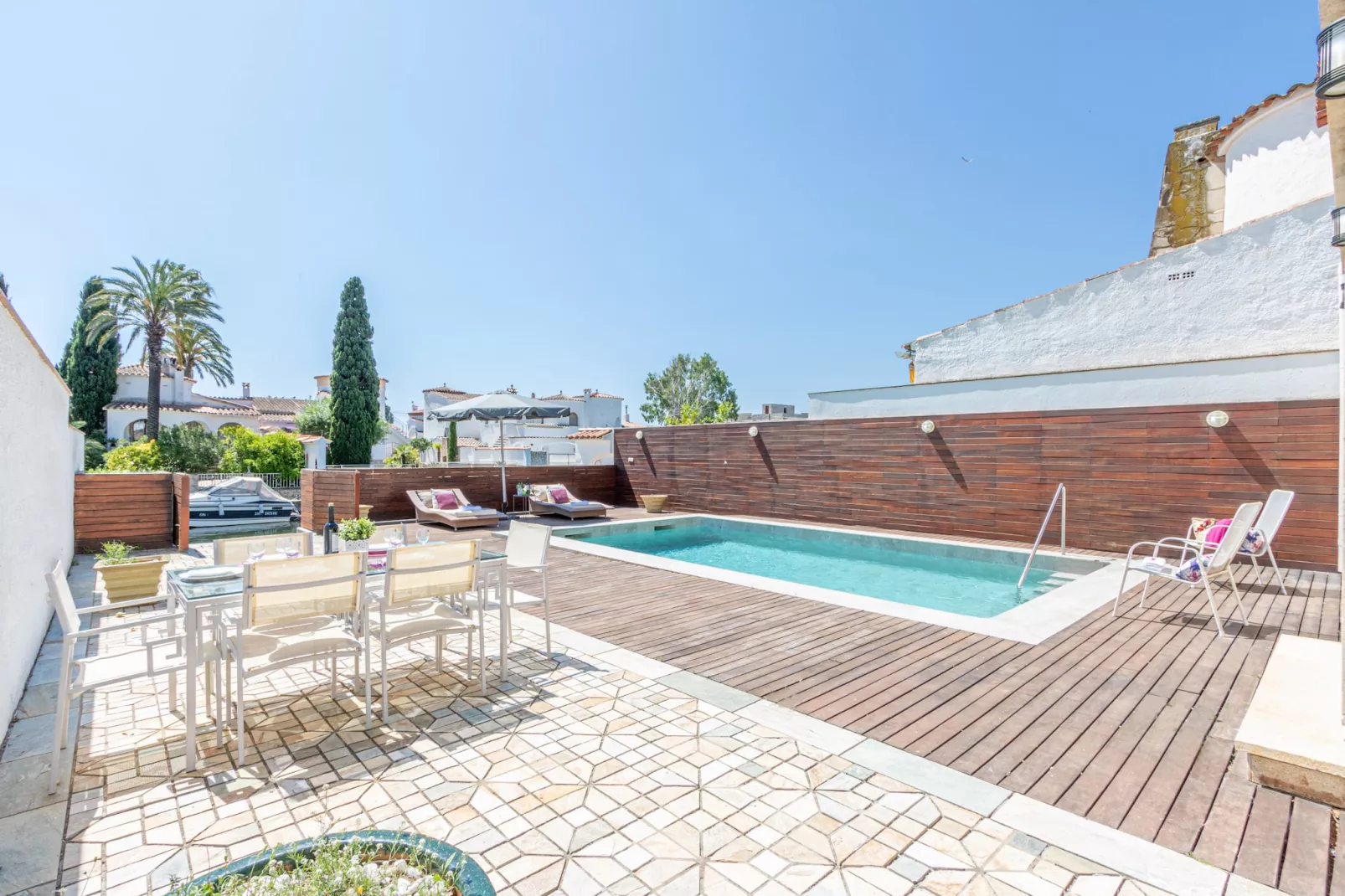 0106-LLOBREGAT 15 A-Swimming pool