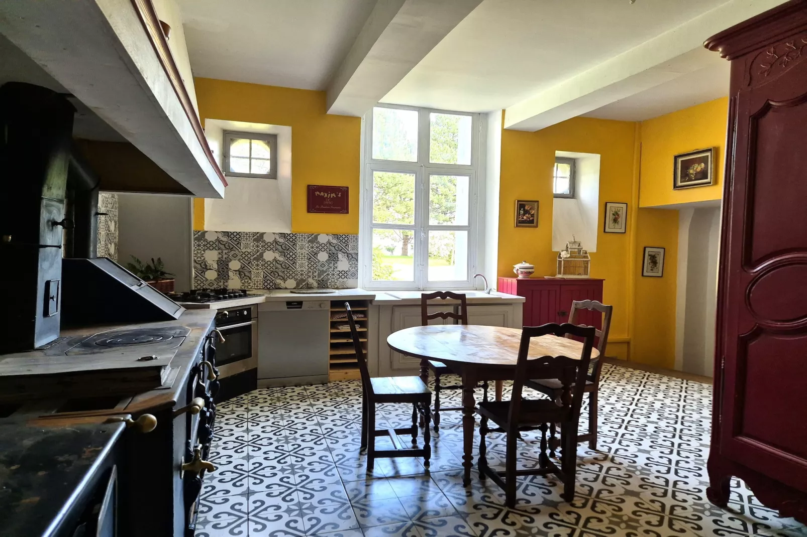 Appartement au Château de Baclair-Dining room