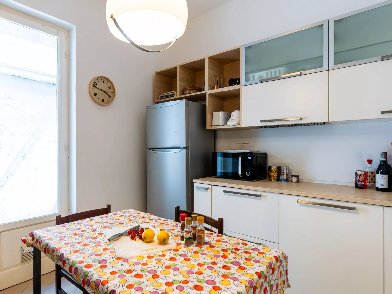 Villa Girasole-Inside