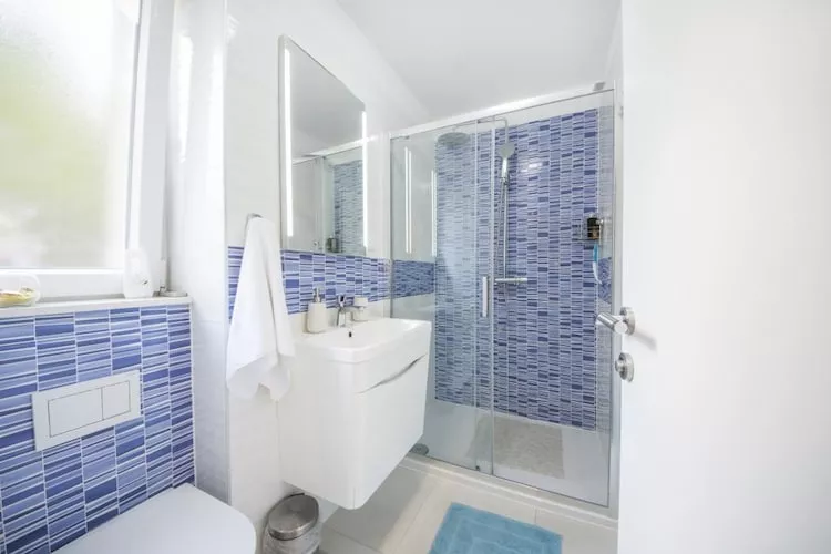 Apartments Stone Elegance (ST) - Deluxe Studio Apartment (Kamik)-Bathroom