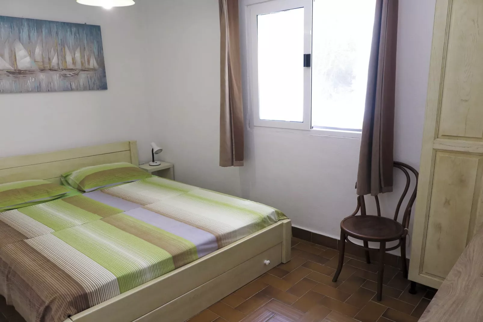 Holiday Home Maja - Four bedroom house with sea view-Chambre