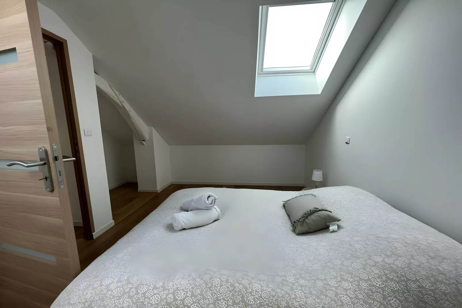 La Chaleureuse - Centre - 7p - Rêve au Mans-Bedroom