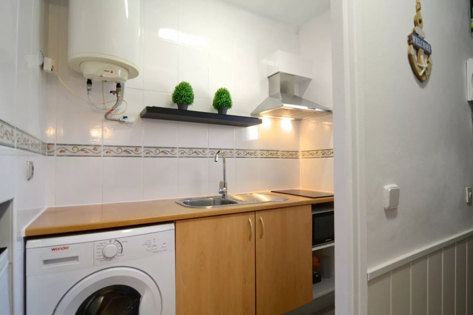 ELS PINS 3-F-Cuisine