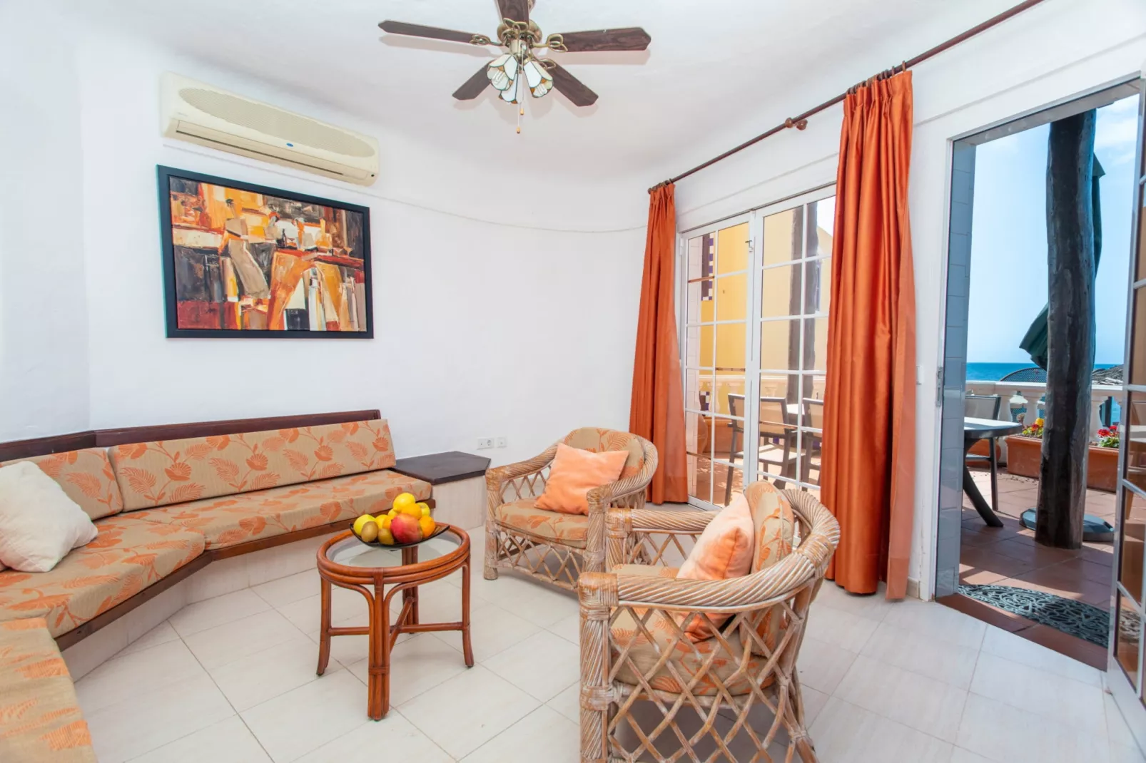 Altamar 28 with terrace&pool By CanariasGetaway-Wohnzimmer