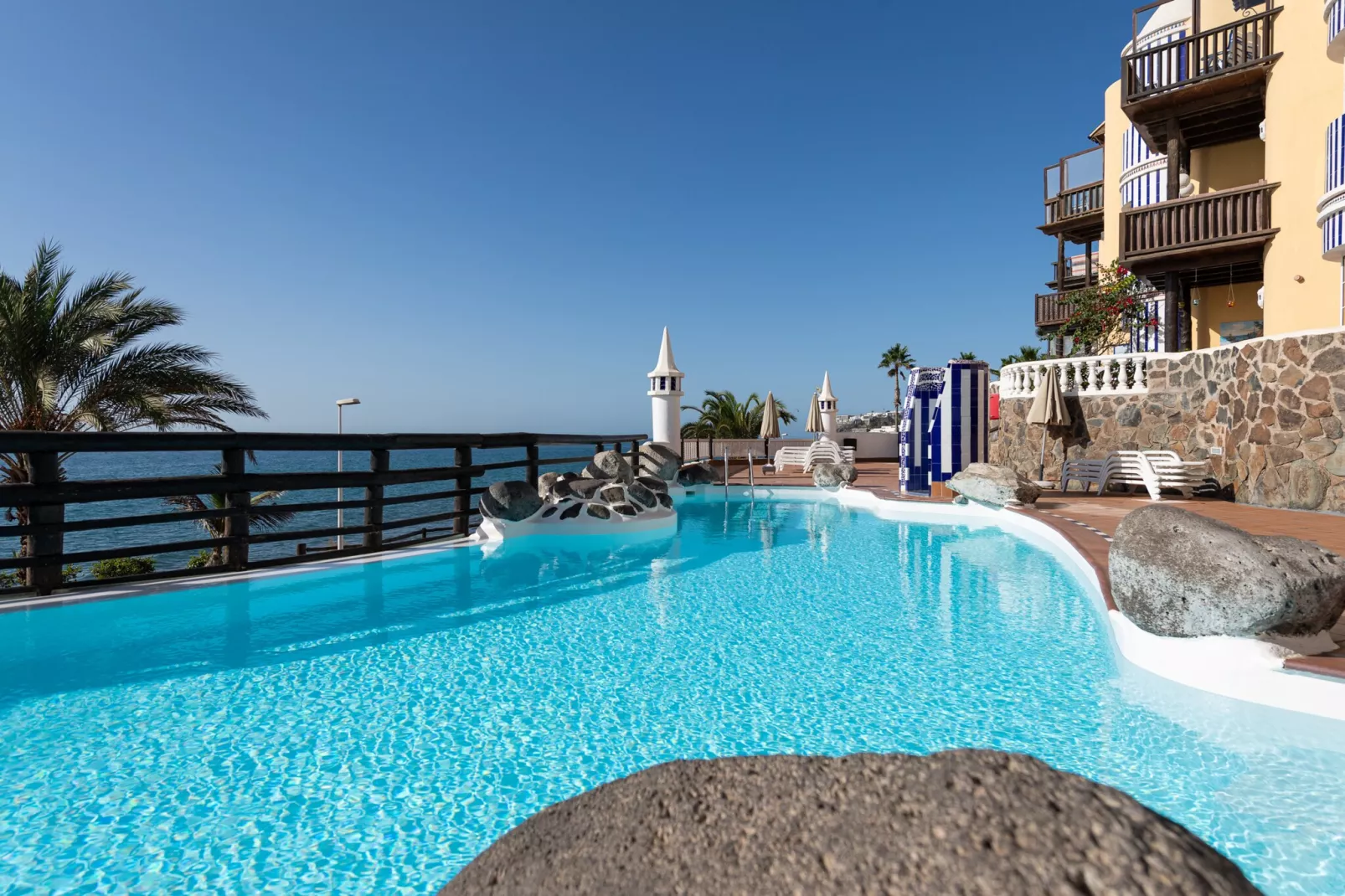 Altamar  52 with balcony&pool By CanariasGetaway-Swimming pool