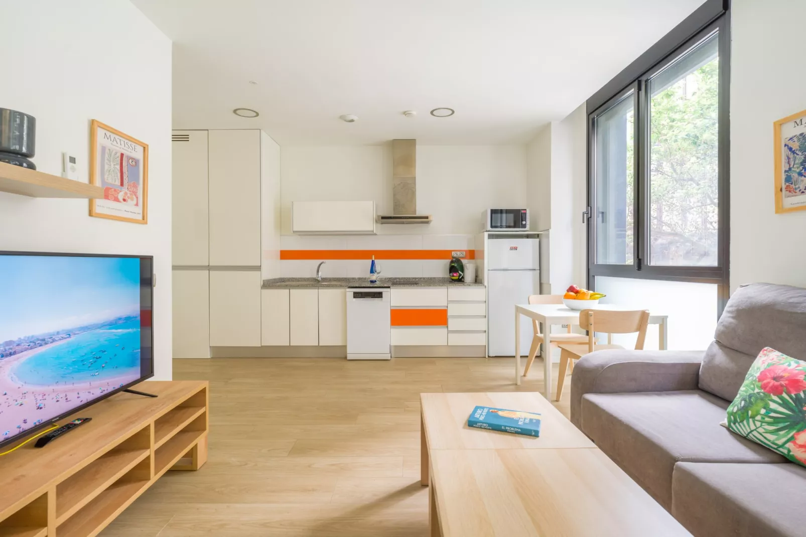 VIVENTE 4B BY CANARIAS GETAWAY-Living room