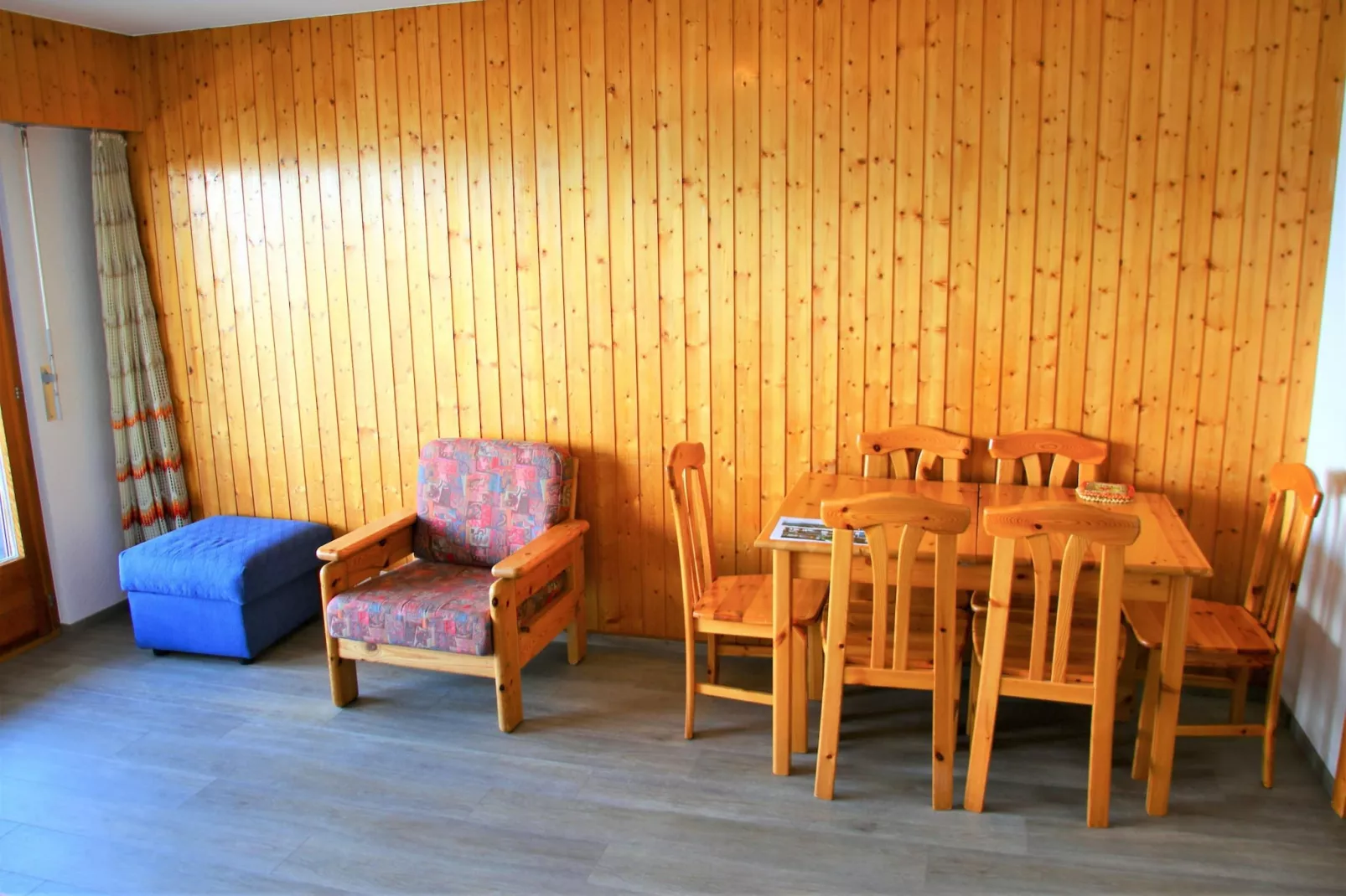 Mont-Rouge E 012 - VIEW apartment 6 pers-Esszimmer