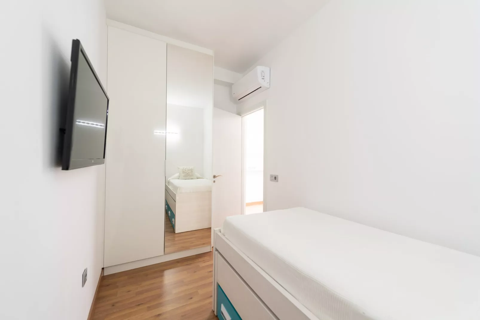 Lovely balcony sea views By CanariasGetaway-Bedroom