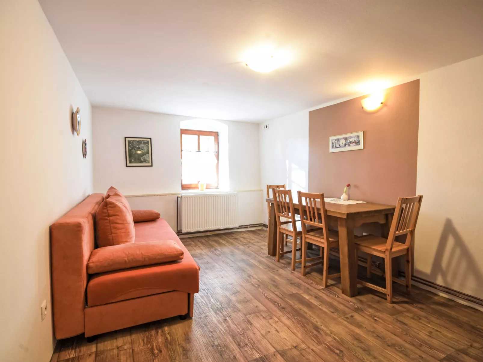Relax in Farmhouse-Inside