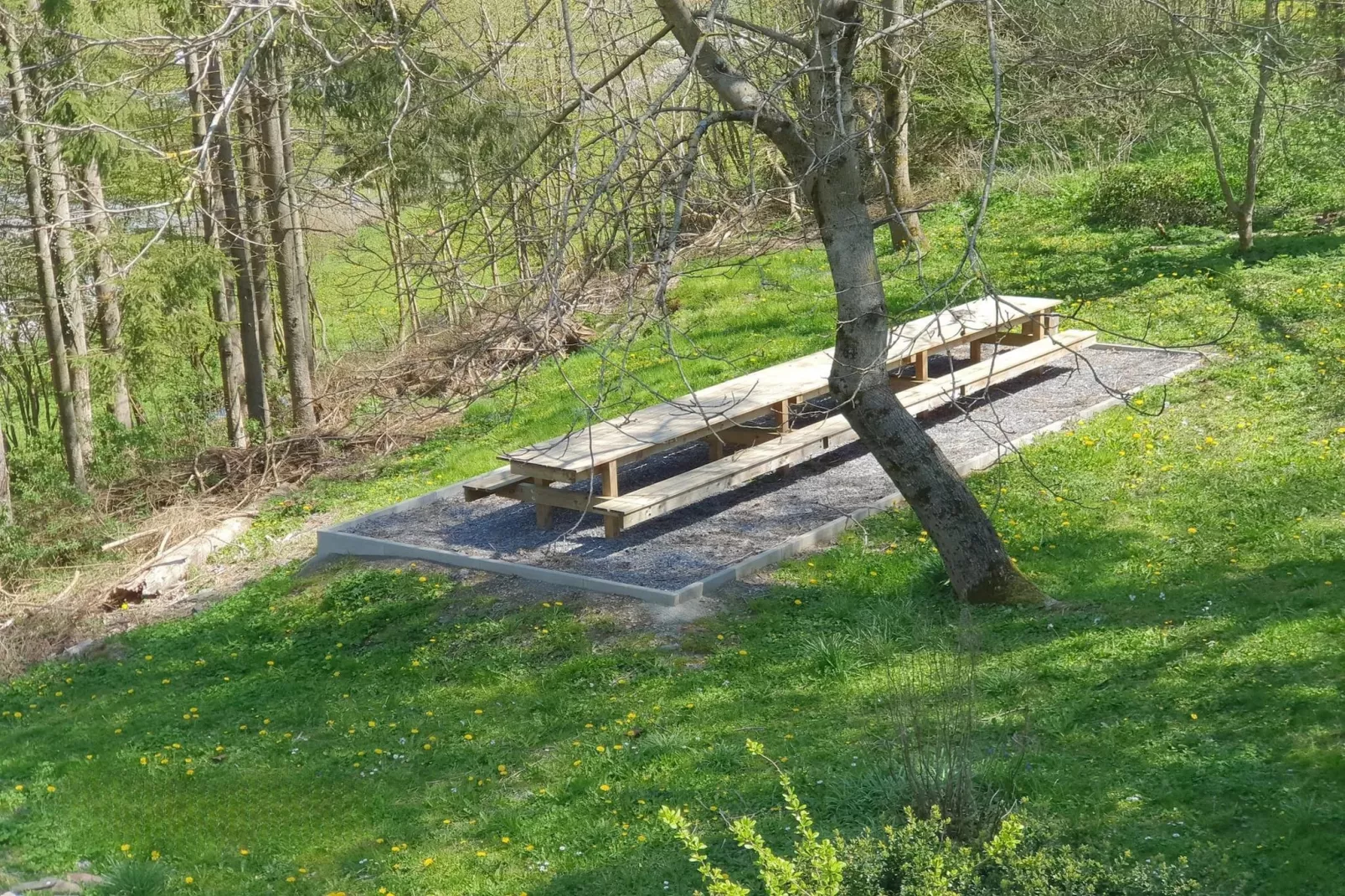 Bérismenil-Gardens in summer