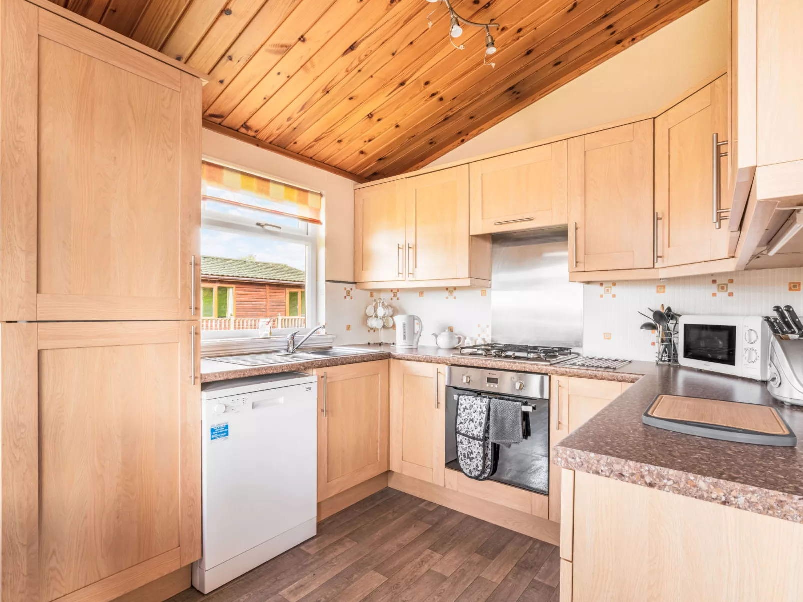 Loch Side Lodge 5-Drinnen