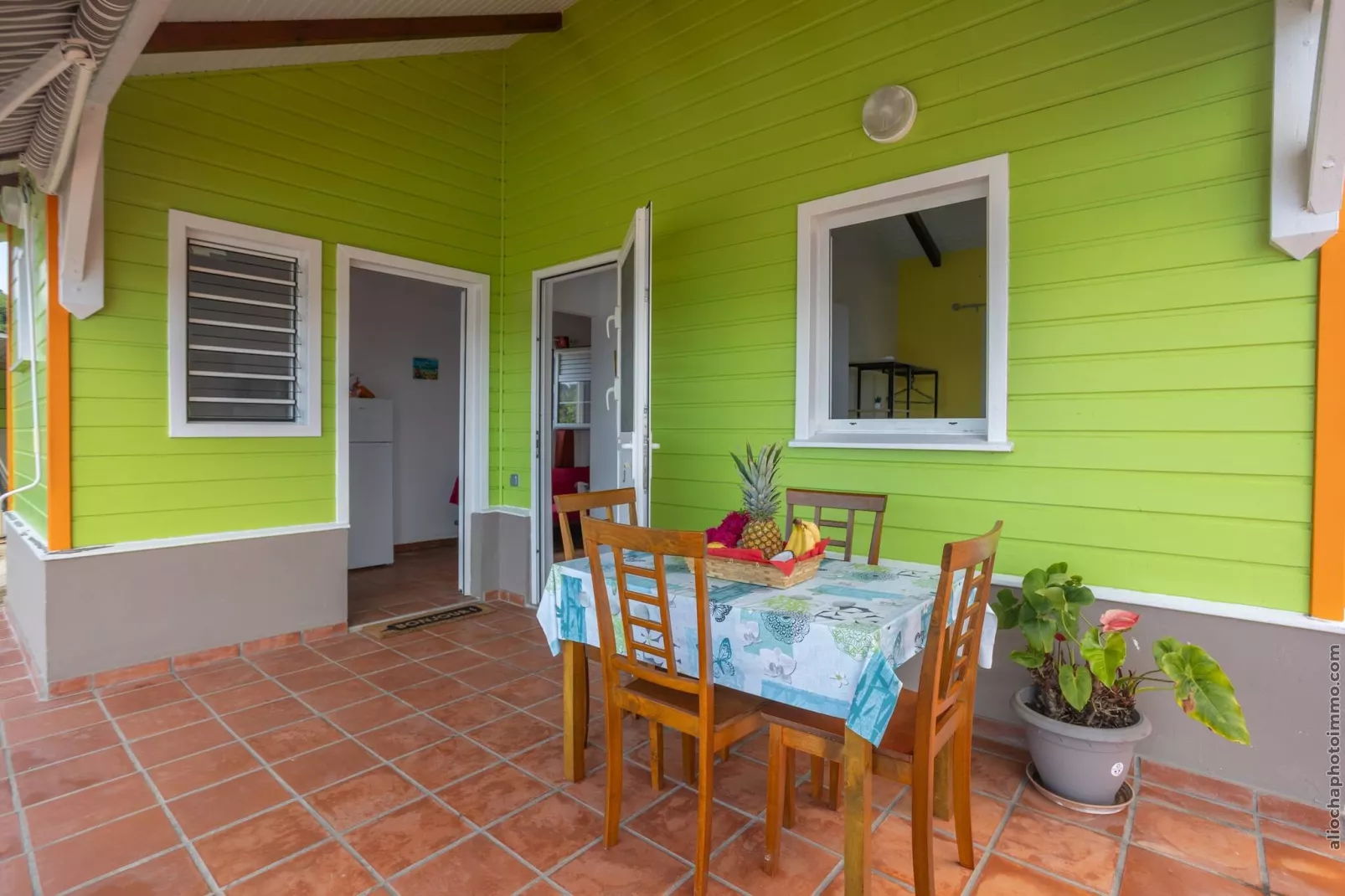 Bungalow avec piscine au cœur de la campagne Vert - Terrace balcony