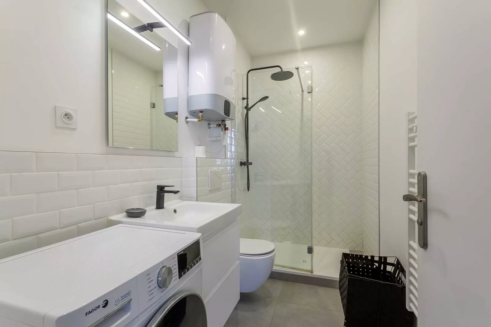 SD-60-PERI-Bathroom