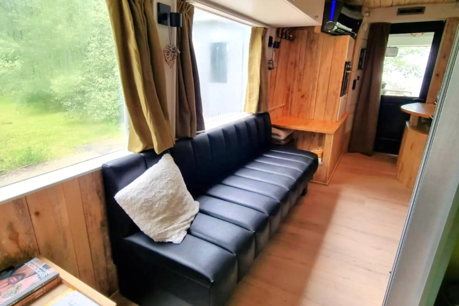 REEBUS-Wohnzimmer