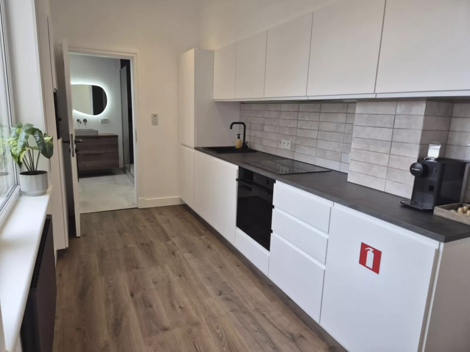 Centrally located "Les Anemones"-Inside