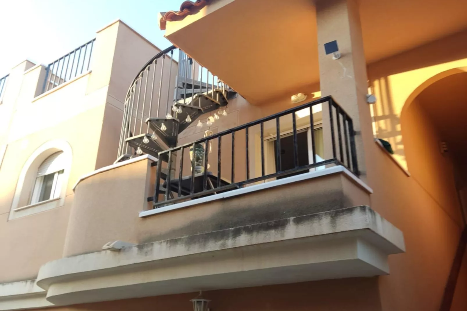 El rincón de Palomares-Exterior in summer
