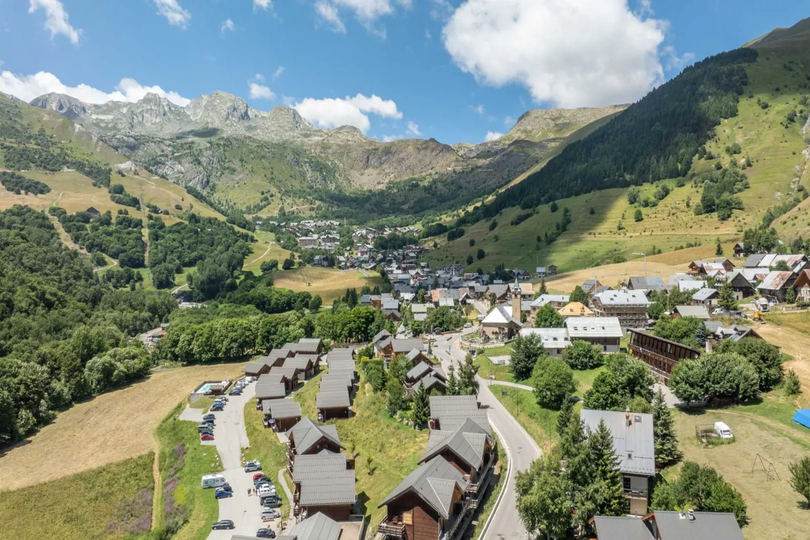 Les Choseaux A N°10 - ST5-Areas within 1km in summer