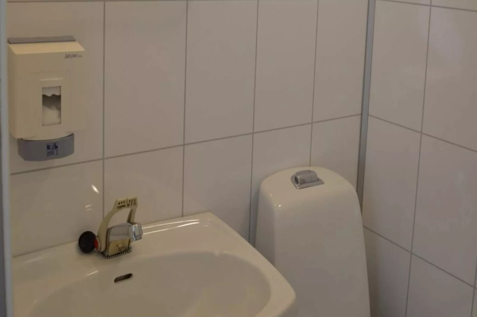 Økonomiske værelser på motellet-Innenbereich