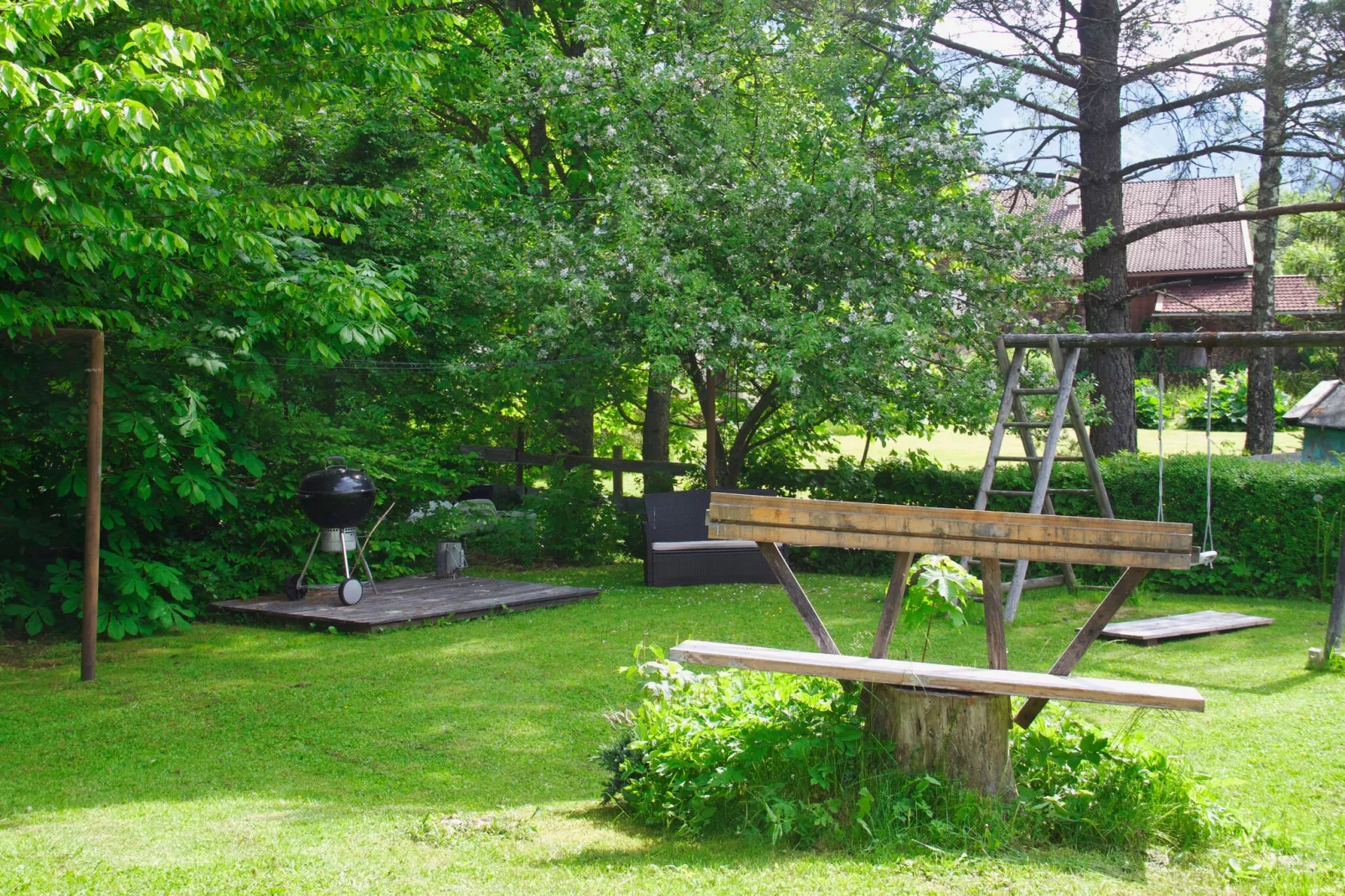 Haus Bergwald TOP 2-Gardens summer