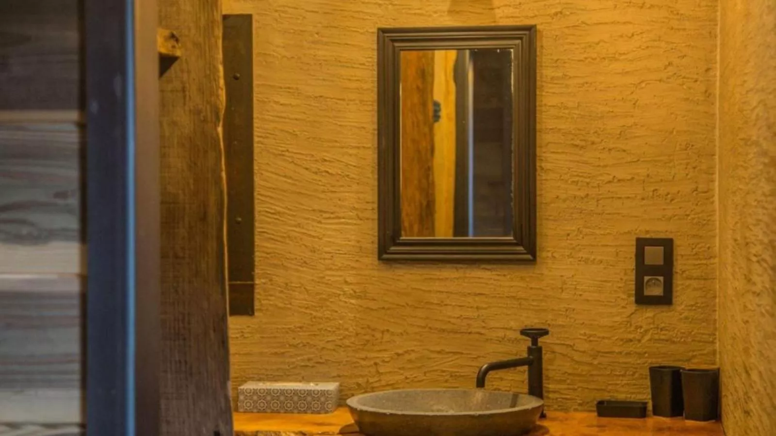 Be Chalet-Bathroom