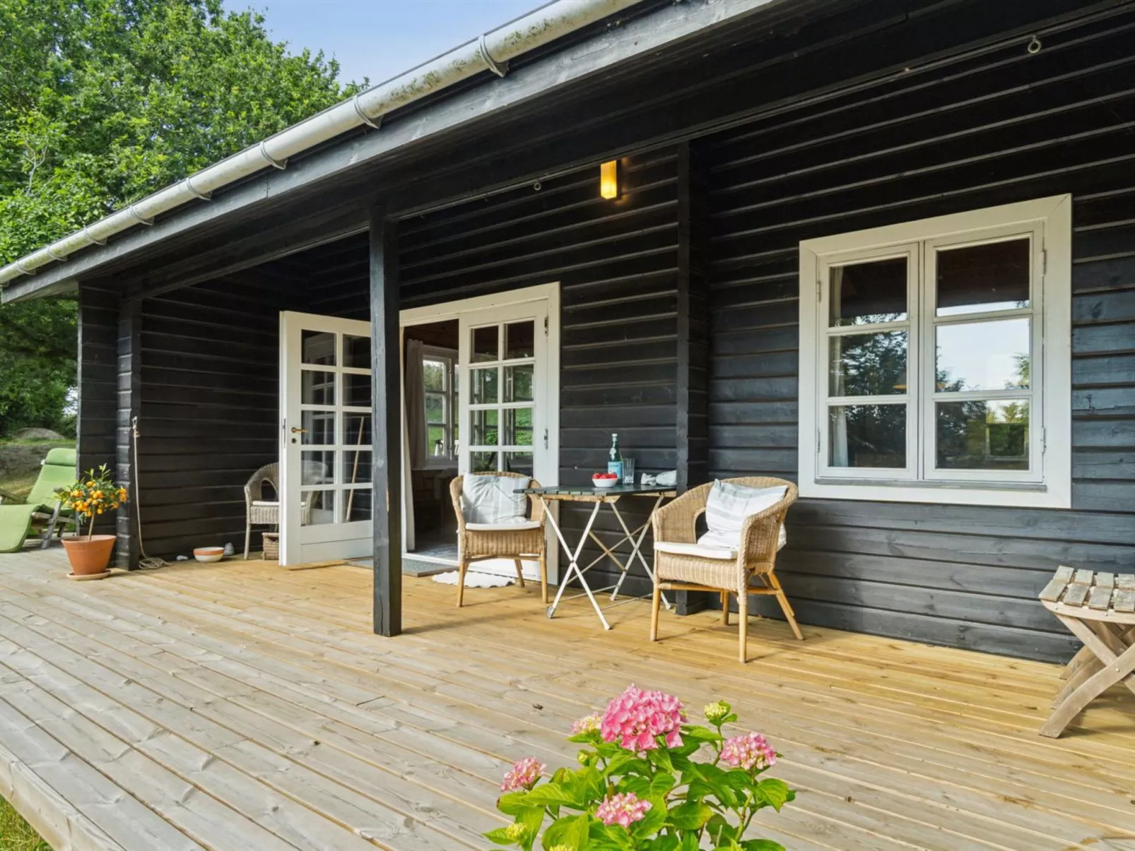 "Dorthie" - 1.7km from the sea-Outside