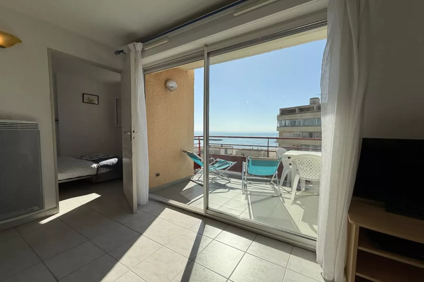 114 FOURNIER-Terrace balcony
