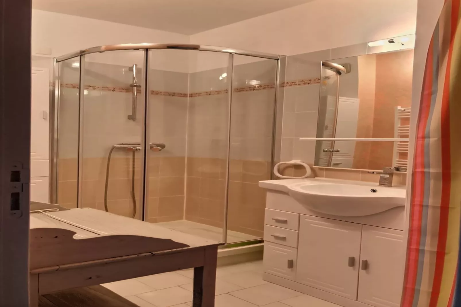 LOU 172 GINESTET-Bathroom