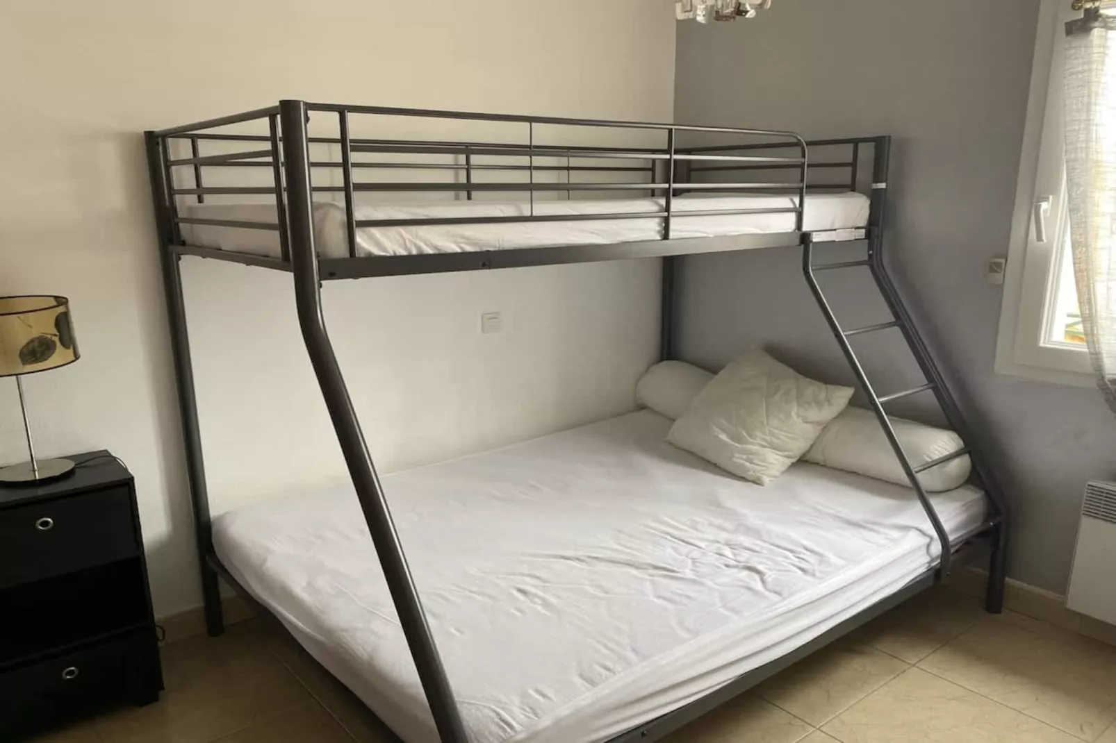 166 VERON-Bedroom