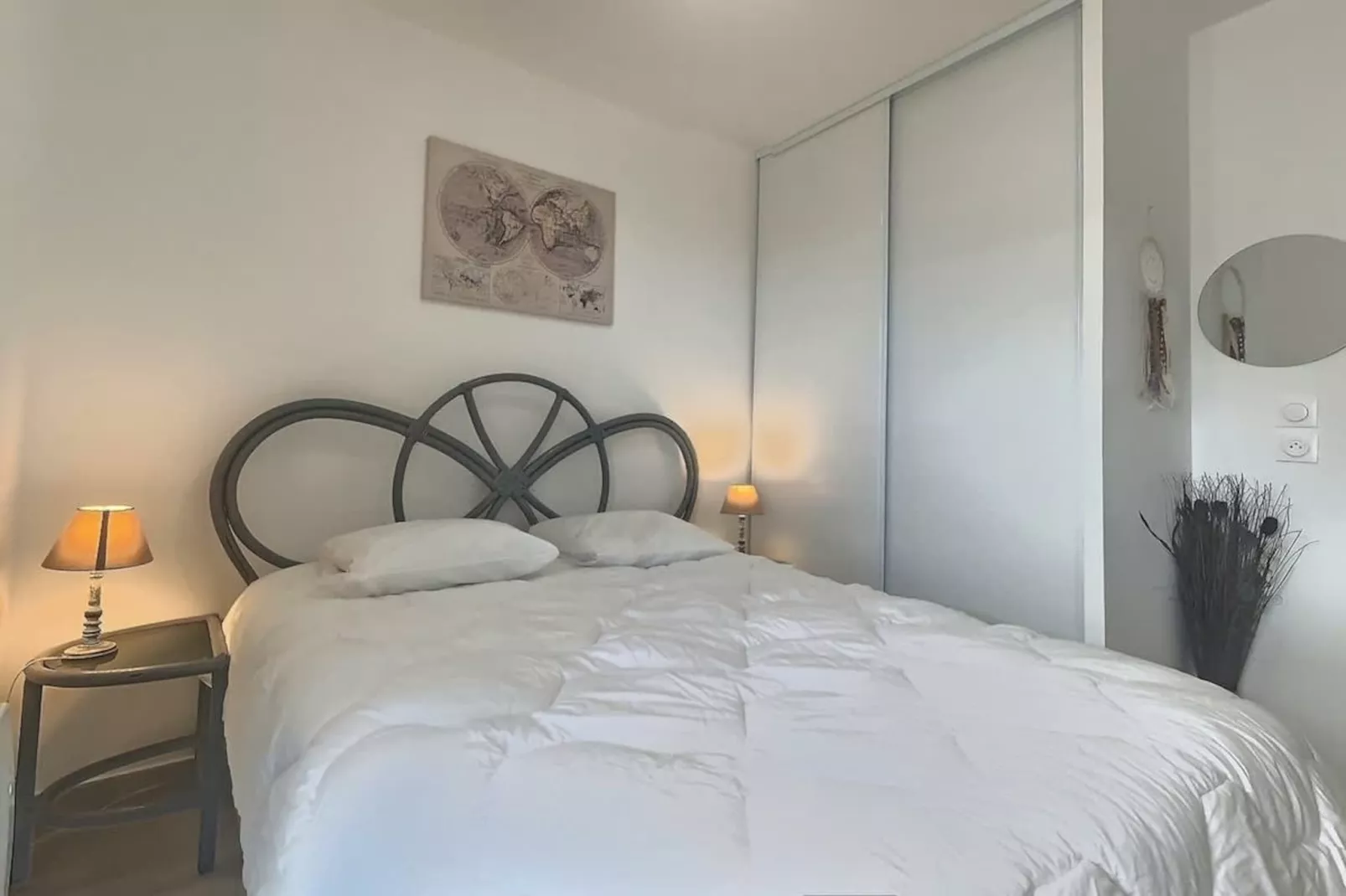 LOU 200 BLANGONET-Bedroom