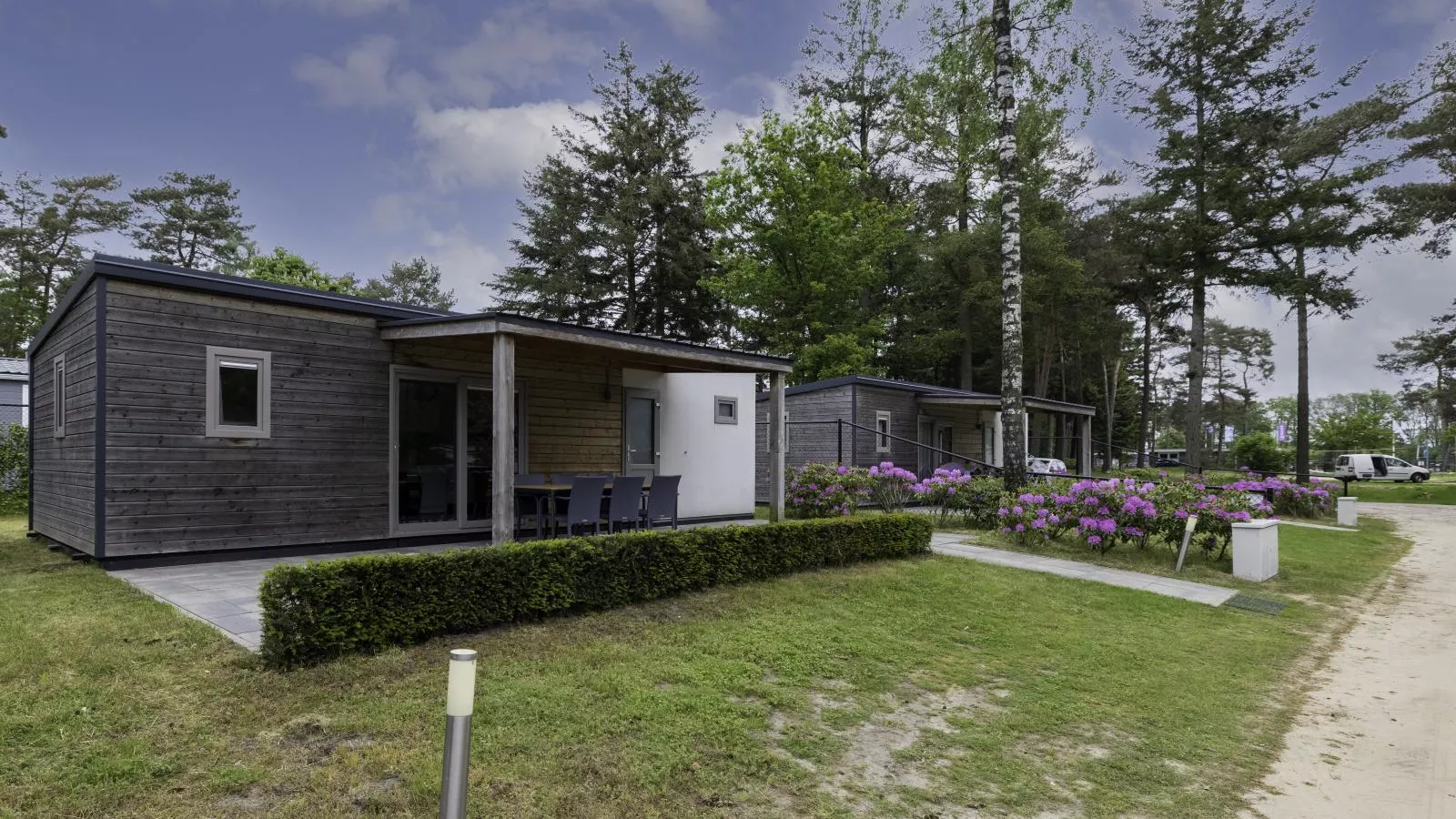 Woodchalet-Exterior summer
