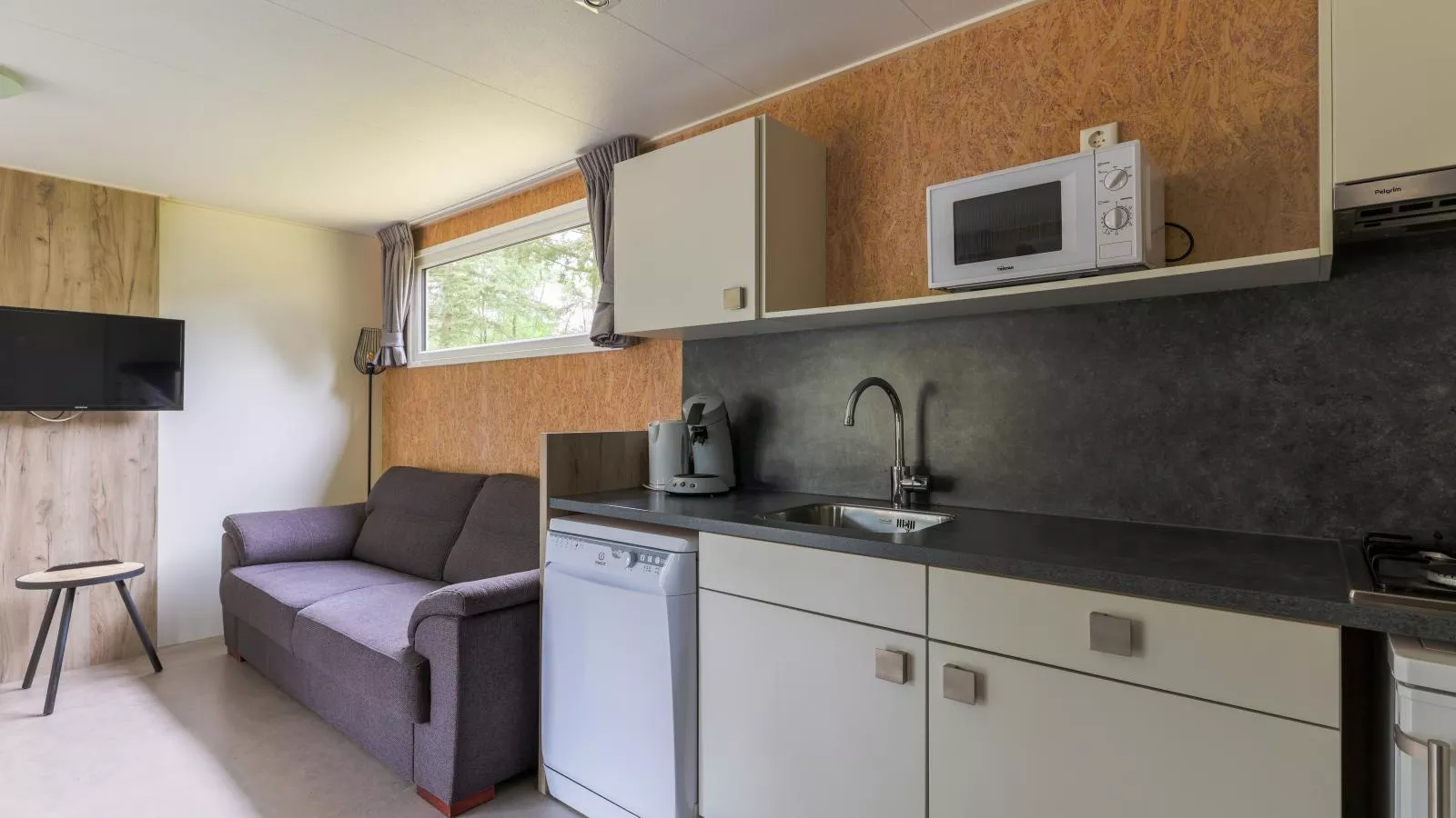 Woodchalet-Kitchen