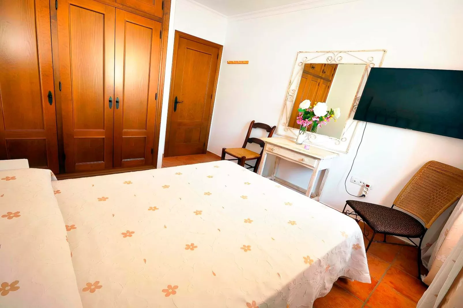 3155-+34635401120-Chambre
