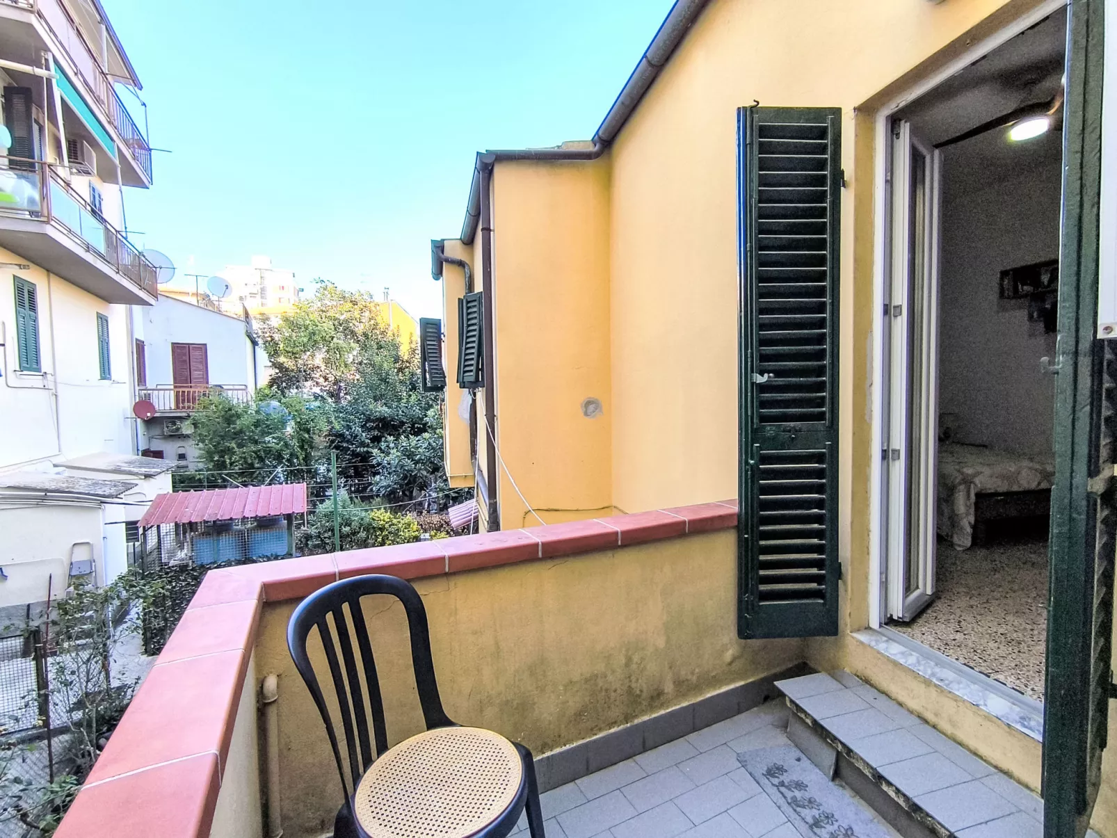 Il cortile nel centro-Outside