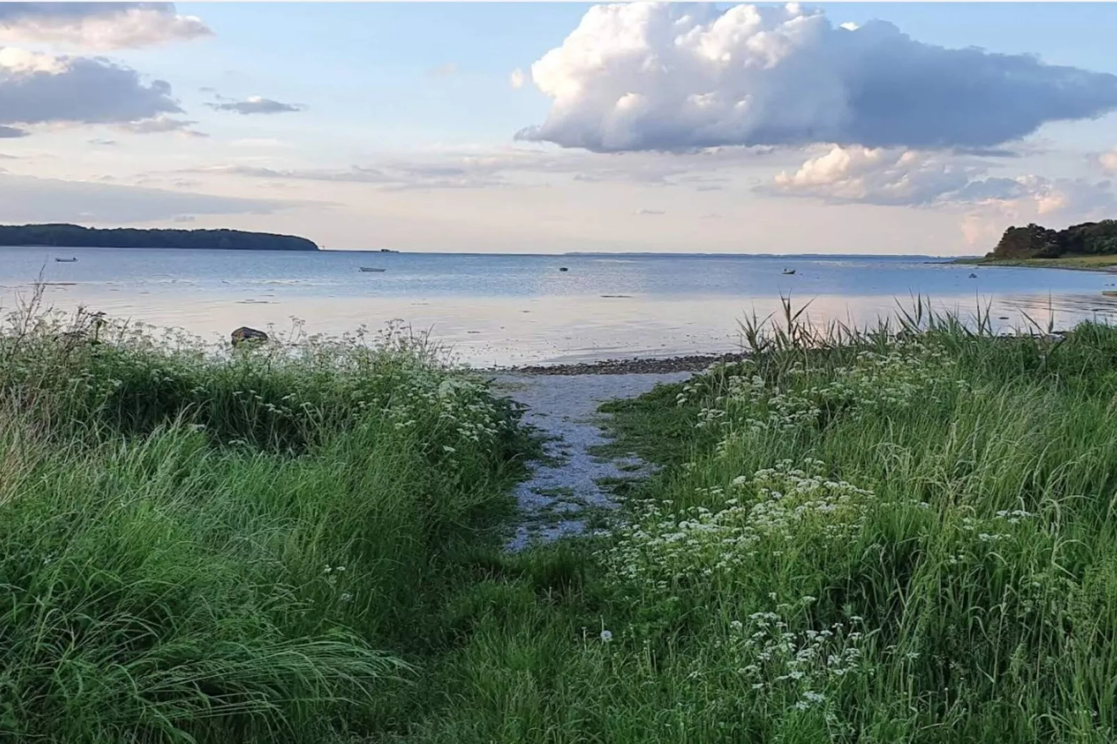 Ruhiger Ruckzugsort in Tuse NA s-By Traum-Wasserblick