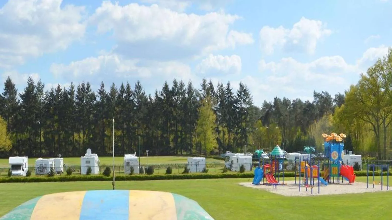 Woodlodge XL 588-Installations du parc