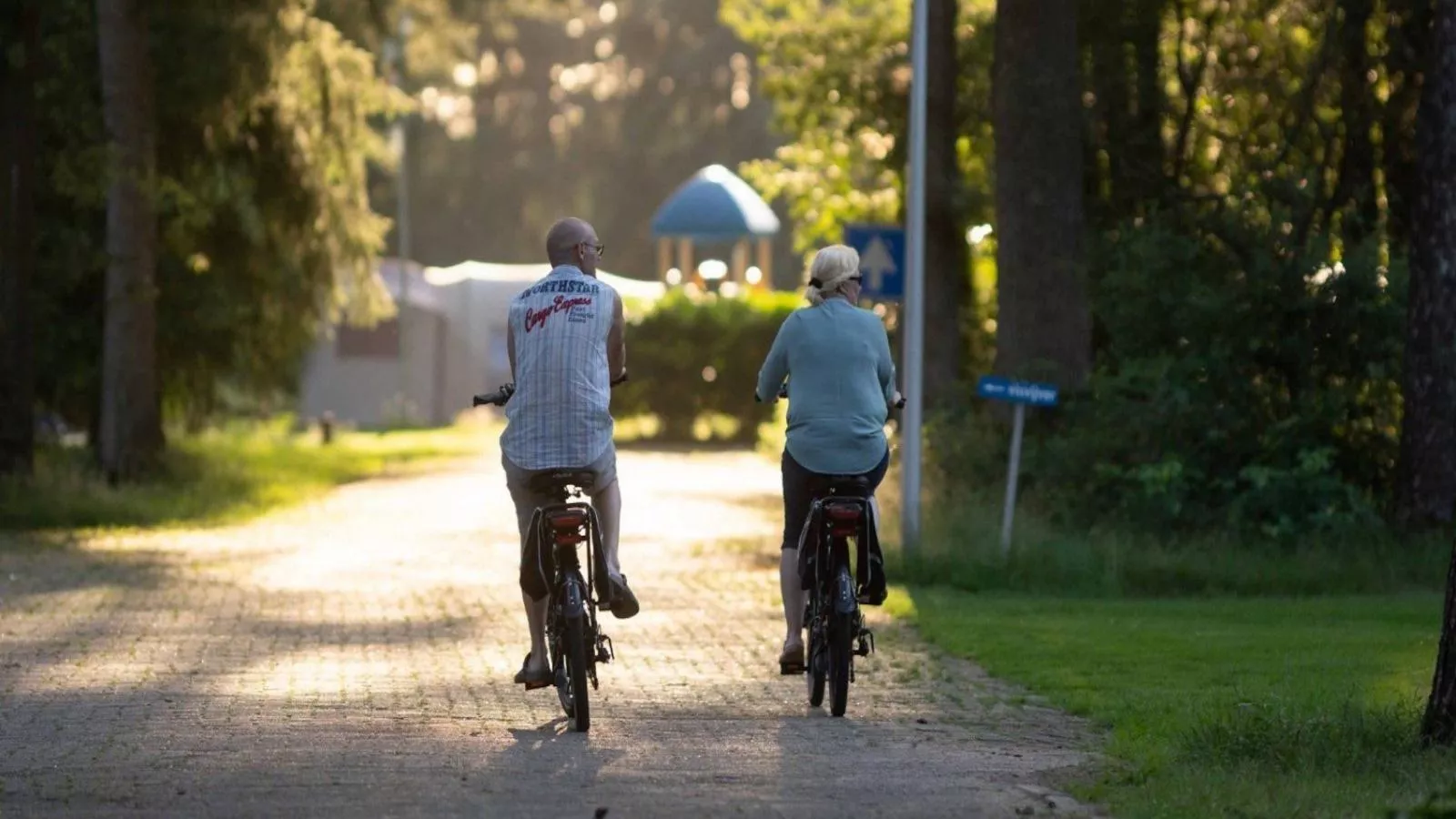 Woodlodge XL 588-Zones d'été à 1 km