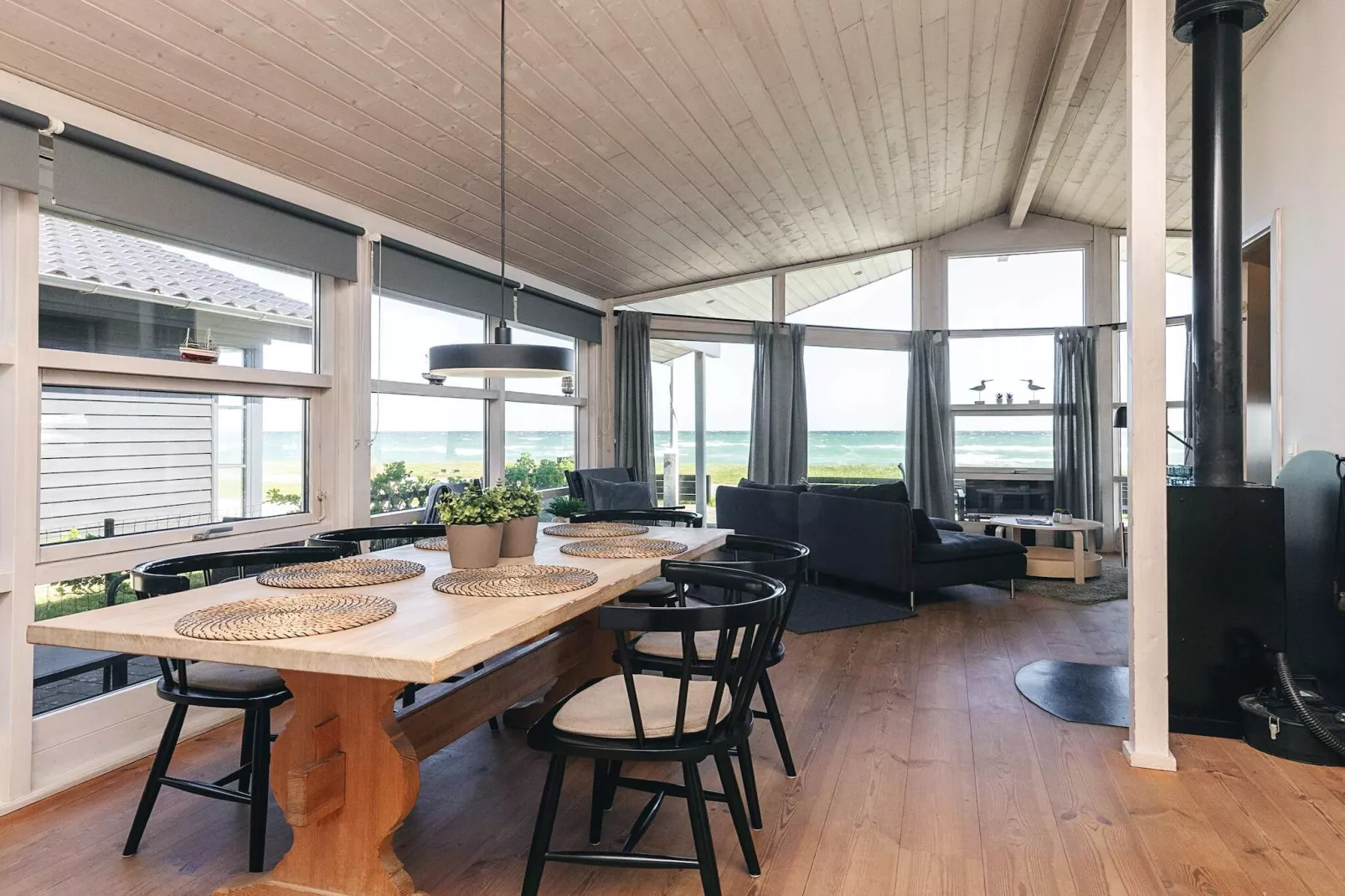 Seaside Gem with Views - By Traum Ferienwohnungen-Indoor