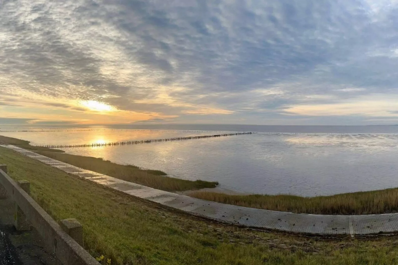 Luxury Retreat in Toftum - By Traum Ferienwohnungen-Water view
