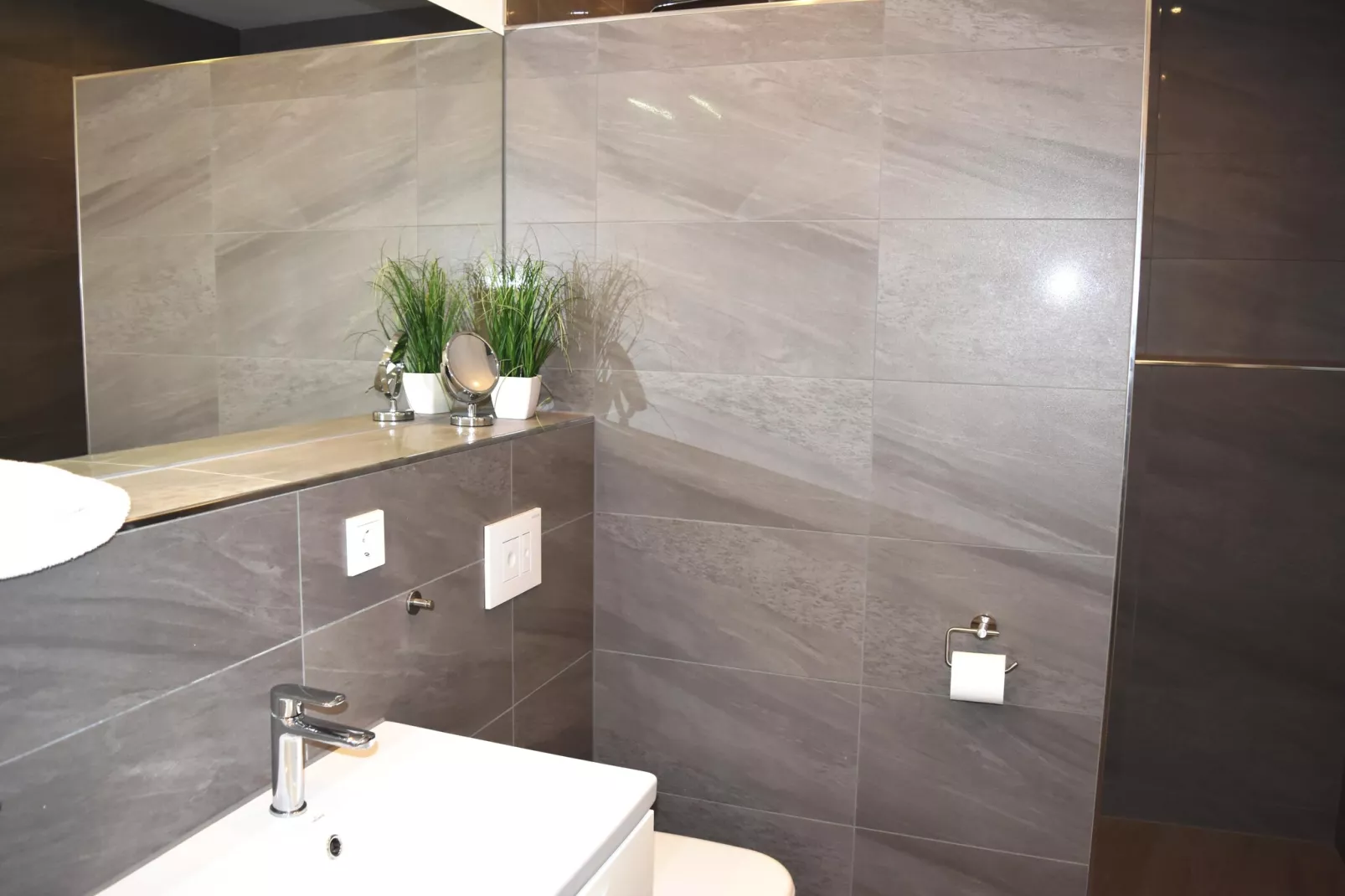 Apartment 75 qm mit Spreeblick-Badezimmer