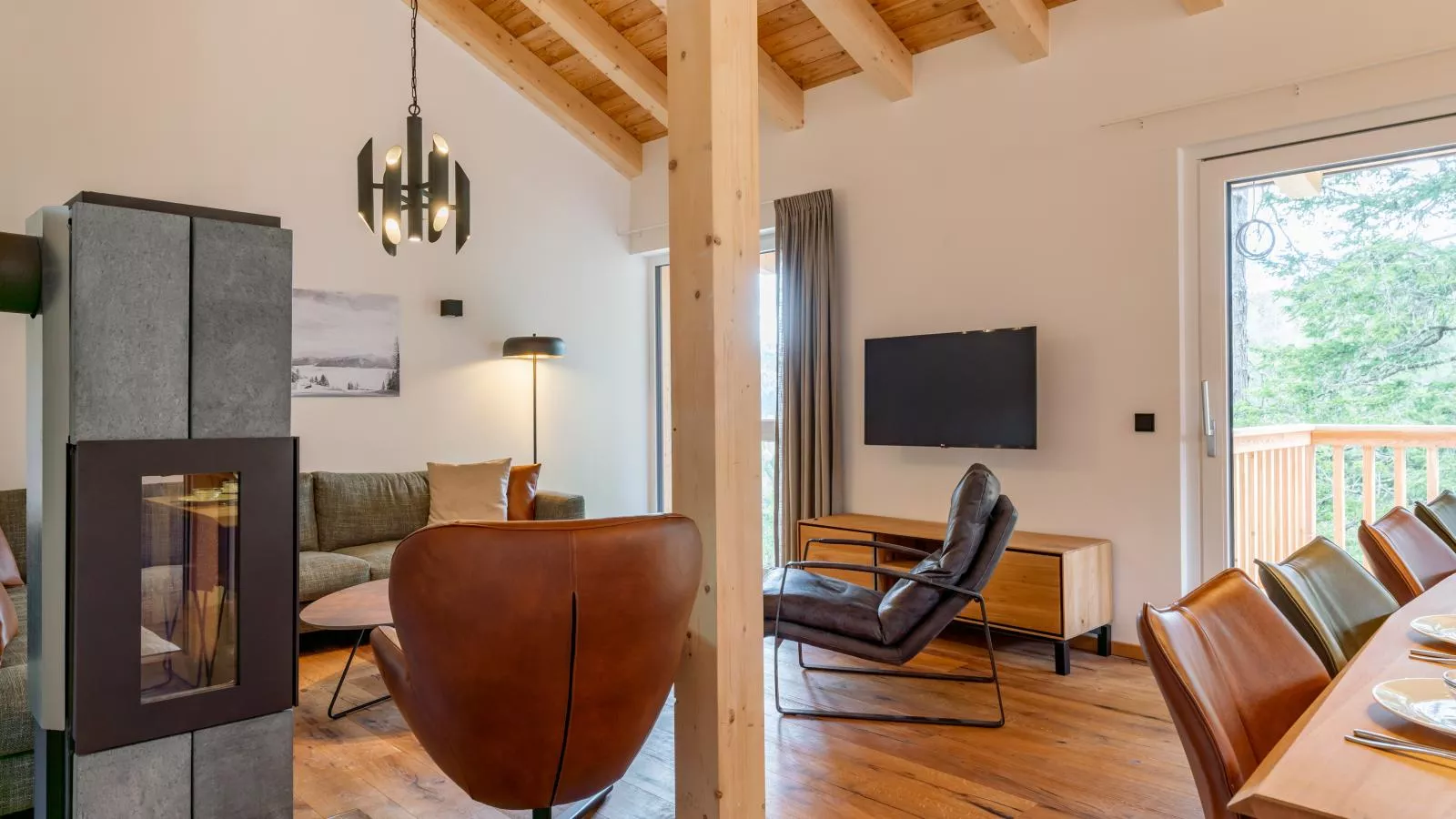 The Cosy Bear Lodge-Salon