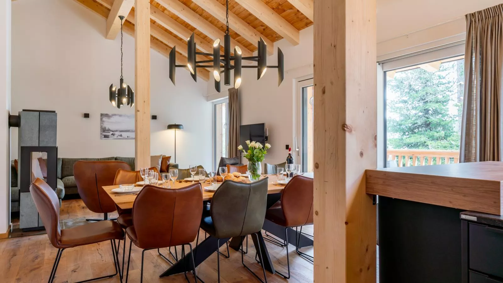 The Cosy Bear Lodge-Salle à manger