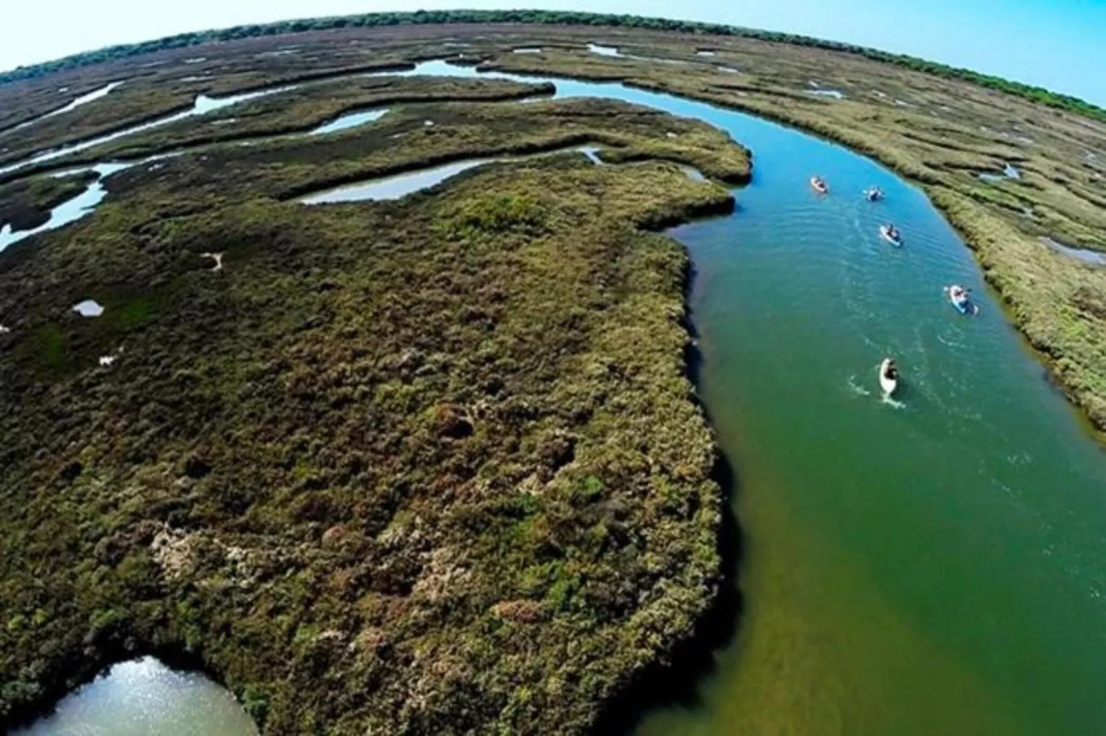Home Atlantico-Areas within 20km in summer