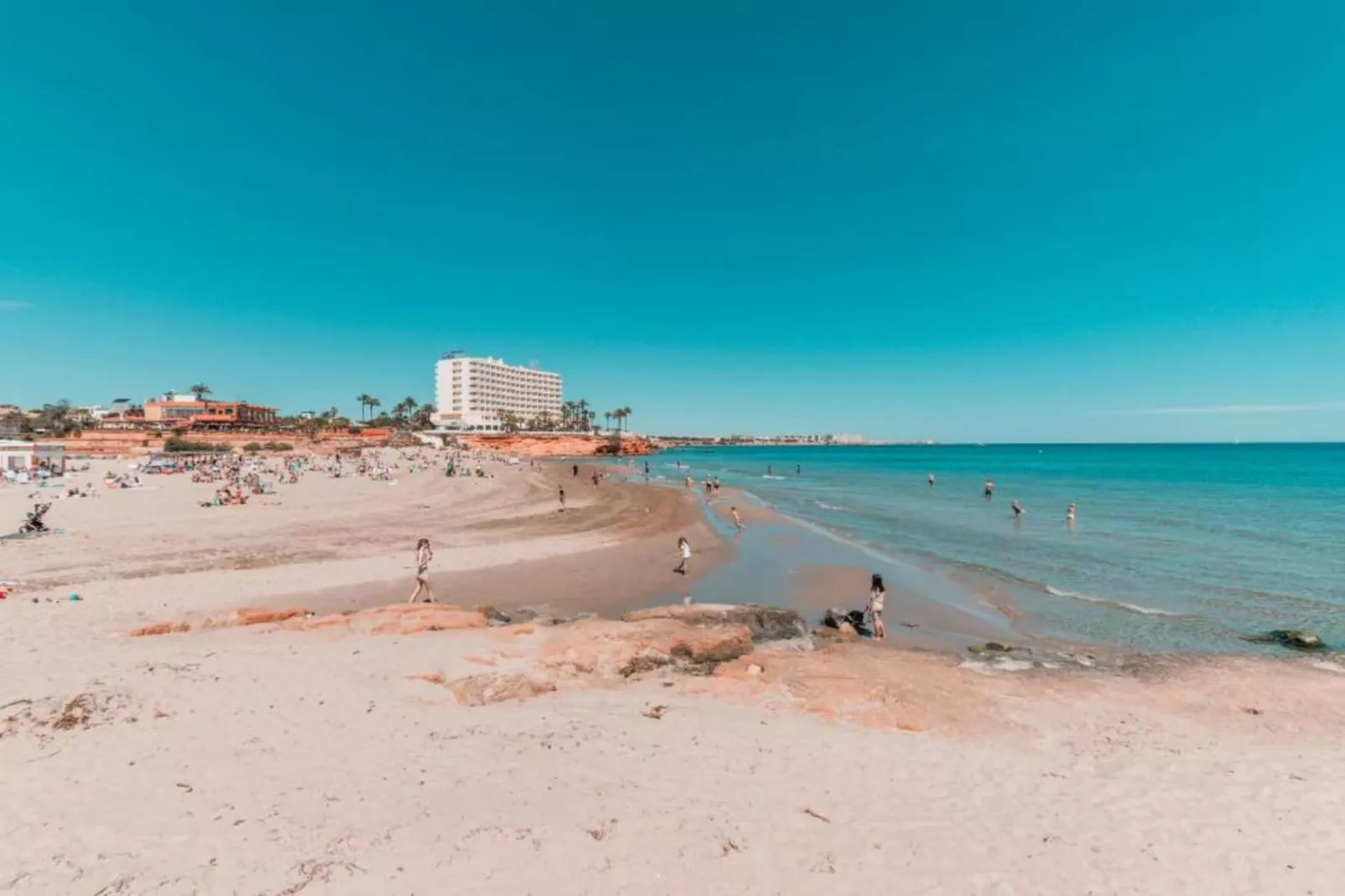 Picasso-Areas within 20km in summer