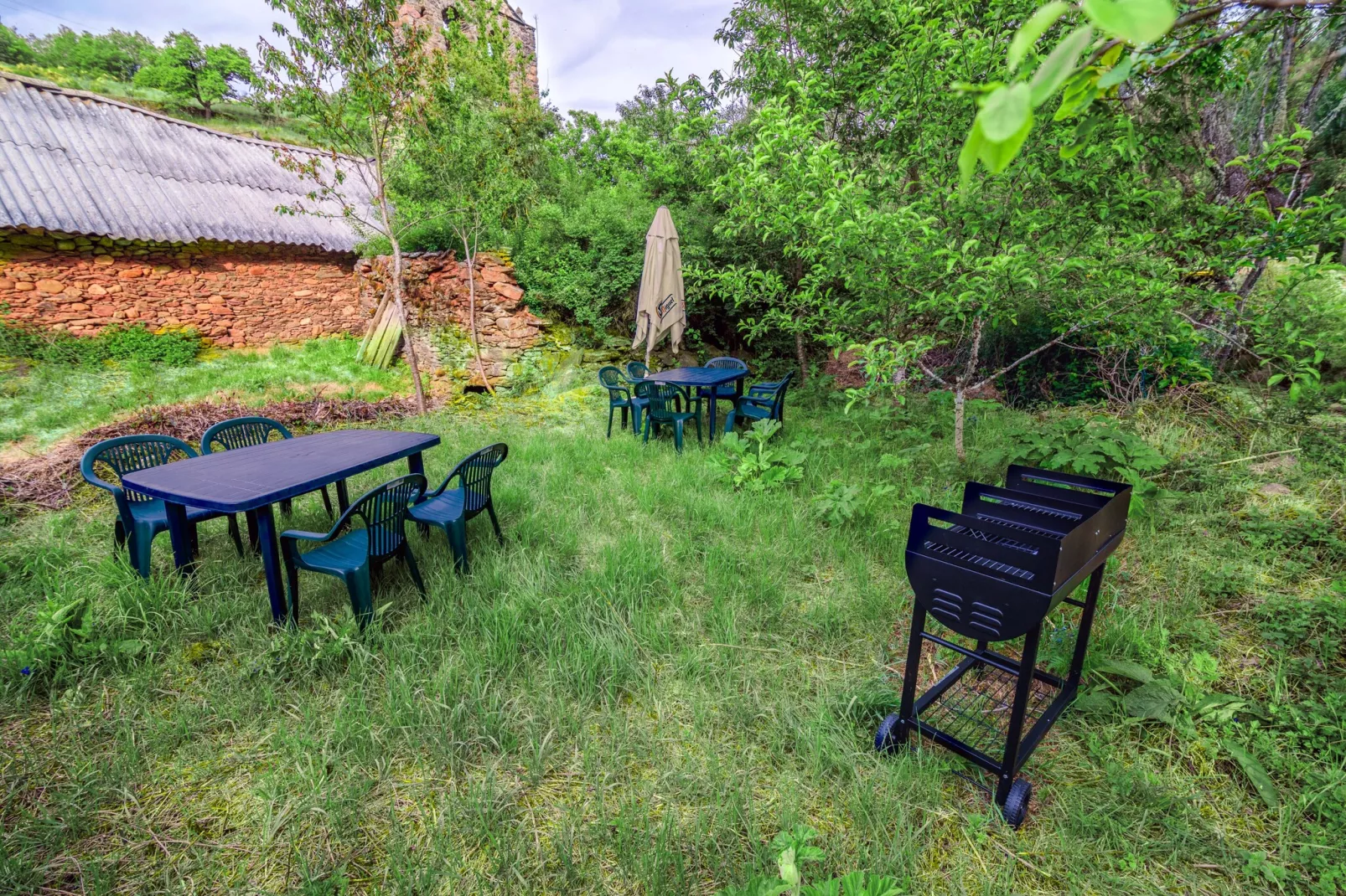 Casa Rural Leon III-Garten Sommer