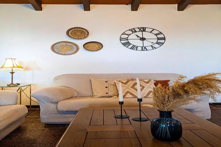 El Encinar-Living room